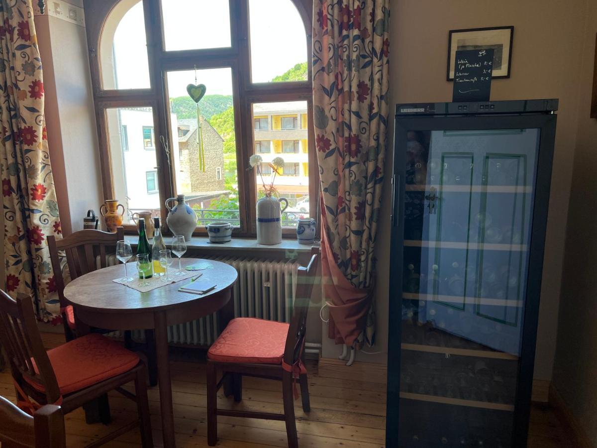 Weingut Gaestehaus Bach Кохем Екстер'єр фото